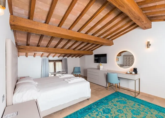 Fattoria Colsanto Alloggio per agriturismo Torre del Colle